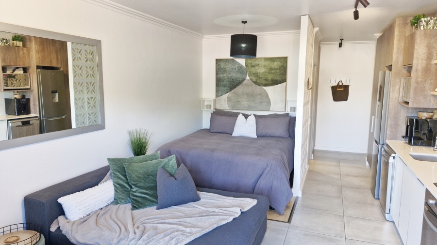 32 Bedroom Property for Sale in Table View Western Cape